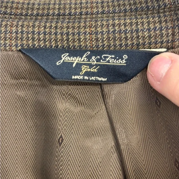 Joseph & Feiss Gold Men’s Sport Coat, Size 48L